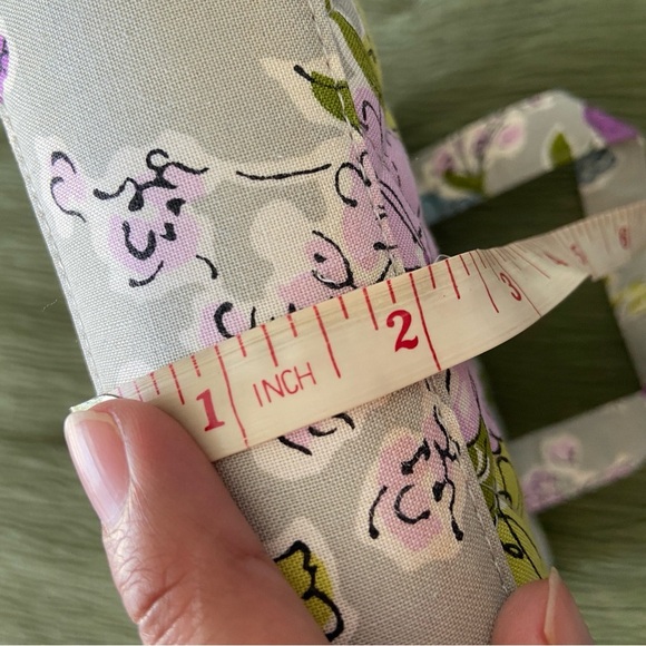 Vera Bradley quilted zip up make up cosmetic bag with handles - Picture 9 of 12